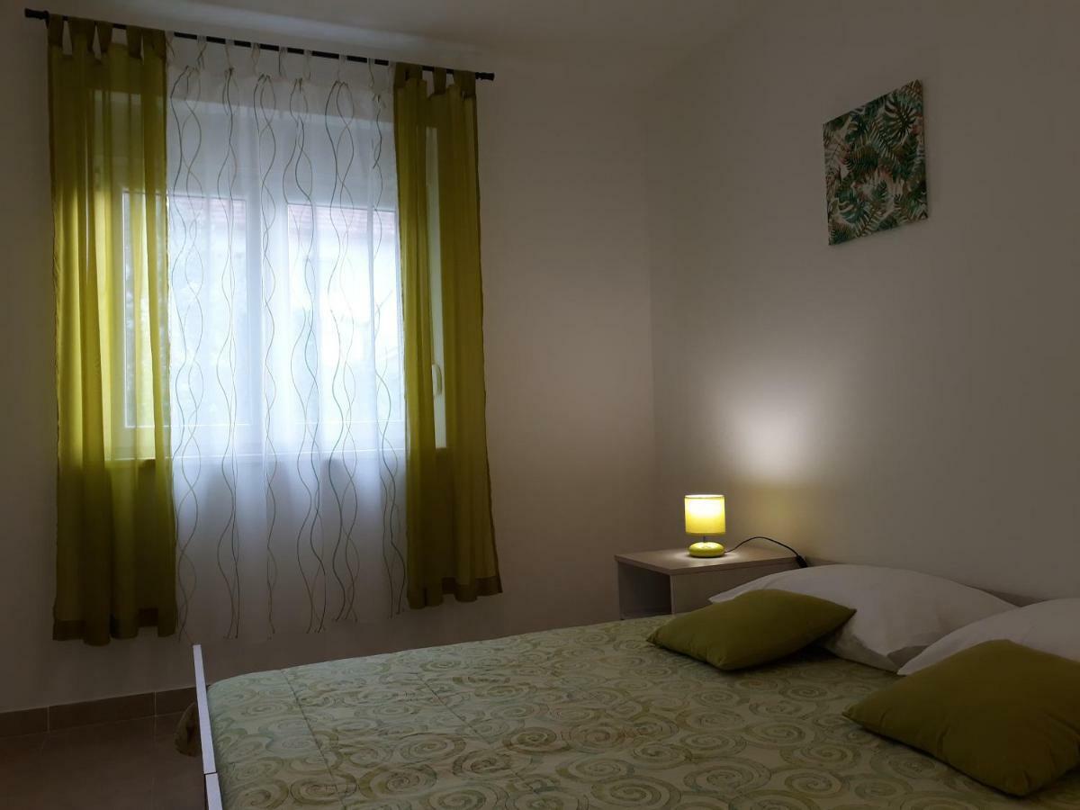 Apartments Jelicic Biograd Na Moru Eksteriør billede