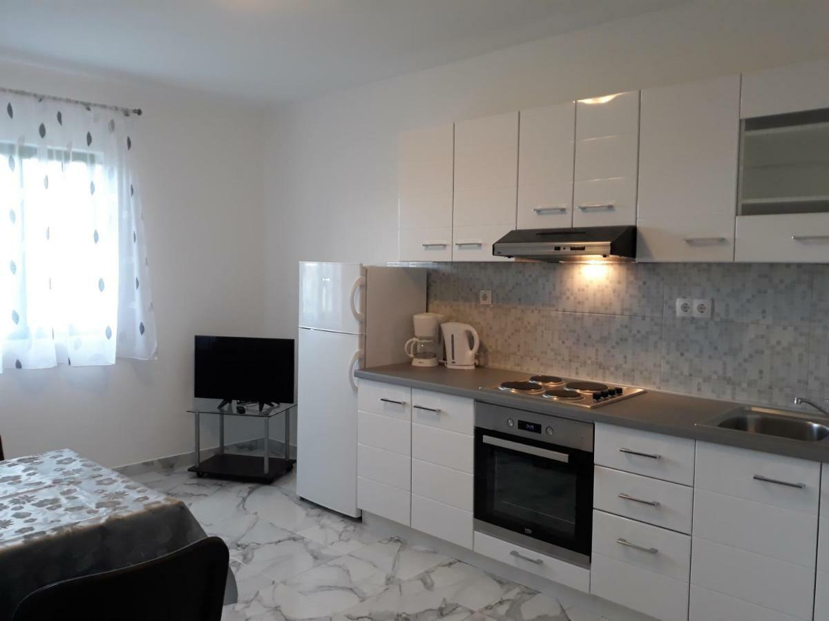 Apartments Jelicic Biograd Na Moru Eksteriør billede