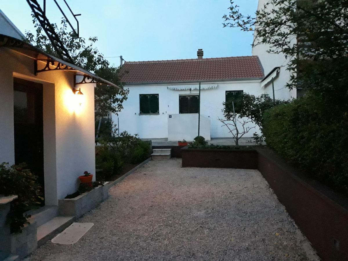 Apartments Jelicic Biograd Na Moru Eksteriør billede