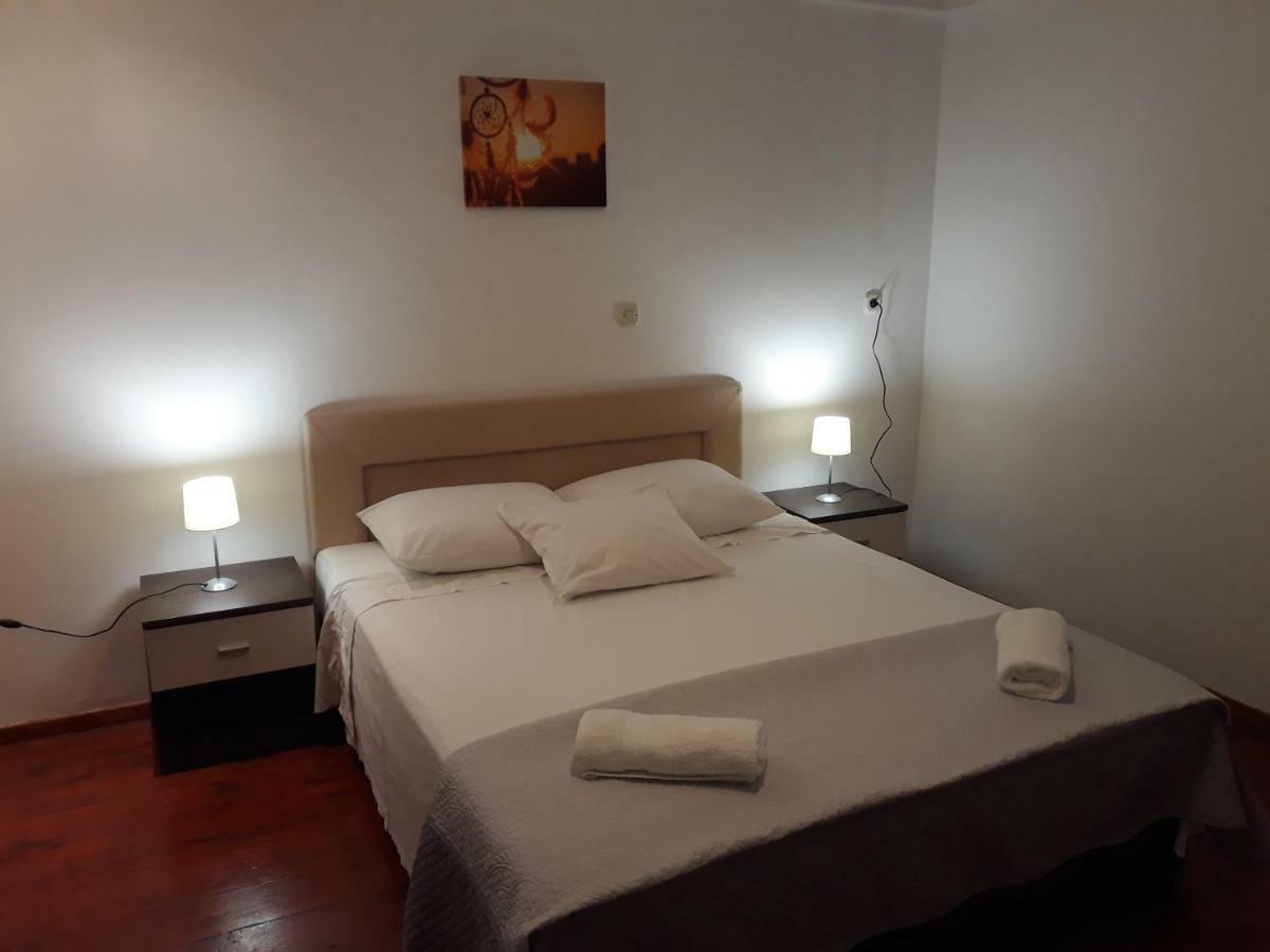 Apartments Jelicic Biograd Na Moru Eksteriør billede