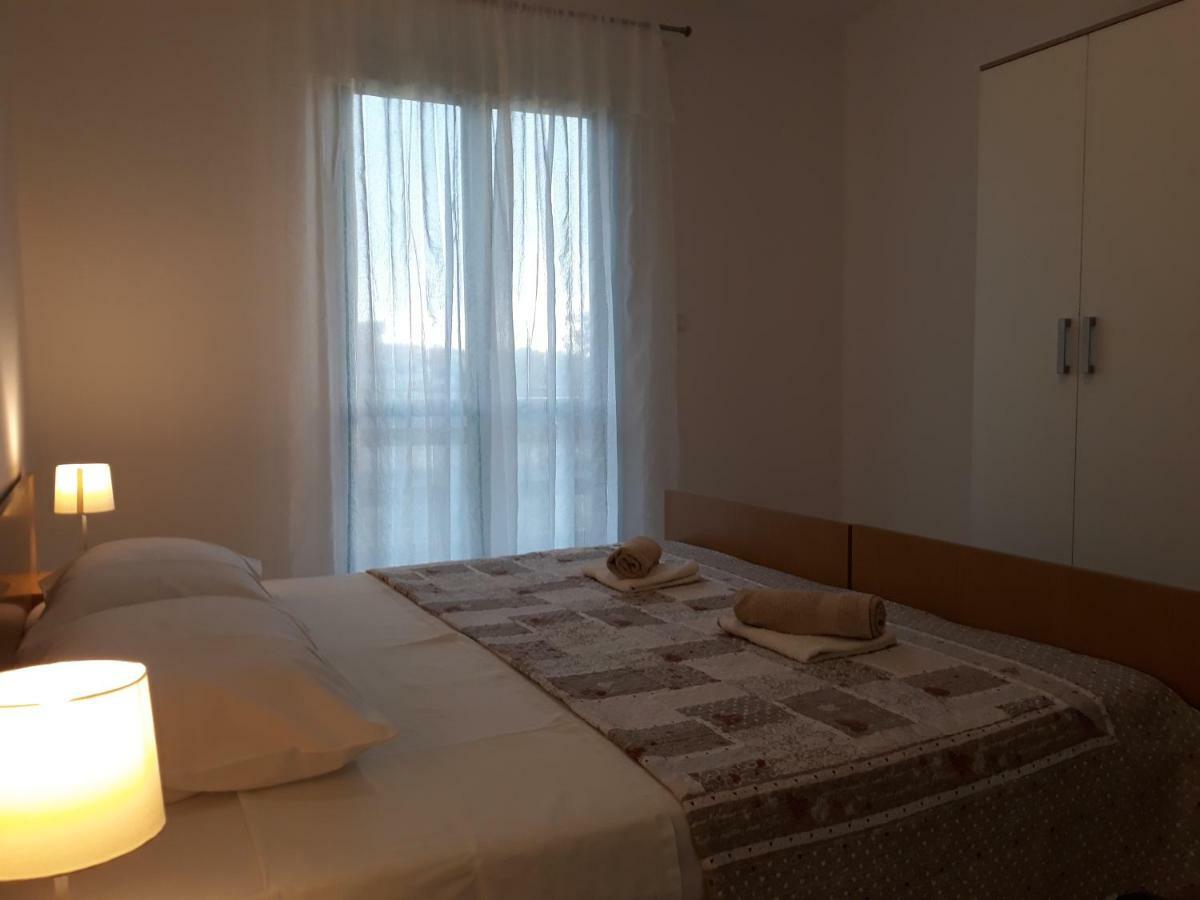 Apartments Jelicic Biograd Na Moru Eksteriør billede